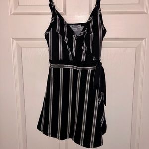 Stilleto’s Tie Romper